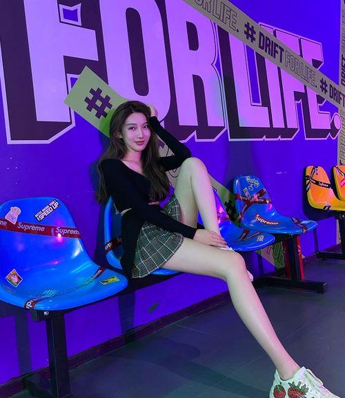 网友爆料抢鞋视频大全集  第2张